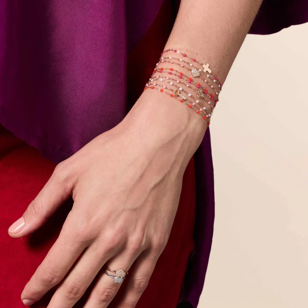 Gigi Clozeau - Bracelet croix, or rose résine rose fluo – Image 2