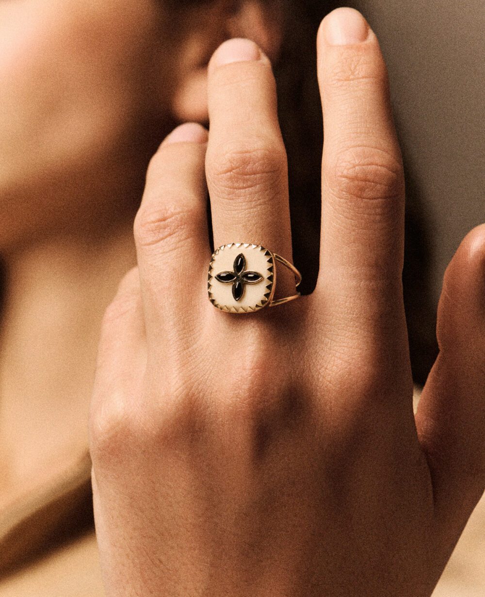 PASCALE MONVOISIN - Bague Bowie n°2 Blanc Onyx – Image 2